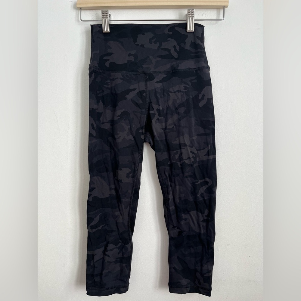 Lululemon Women High Rise Align Cropped Camo Camouflage Black Pant Leggings US 2